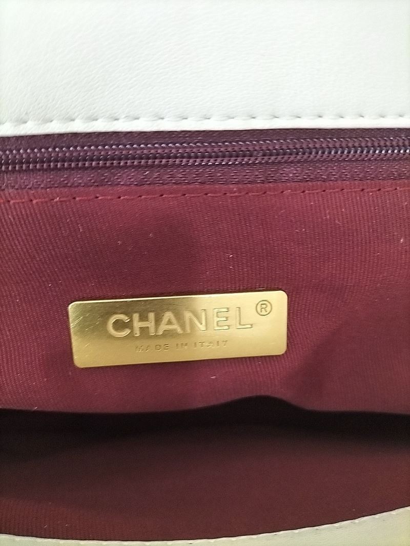 Chanel 19 Bags